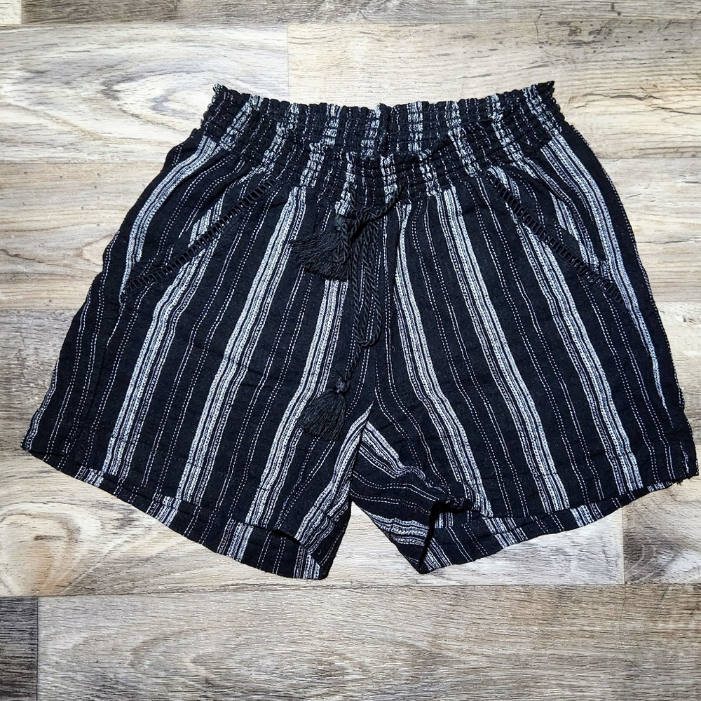 Linen Shorts w/ Pockets Size XS